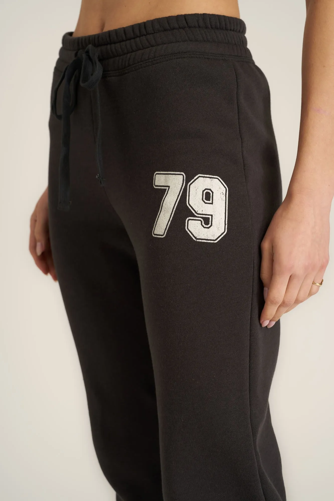 79 Jogger - Washed Black