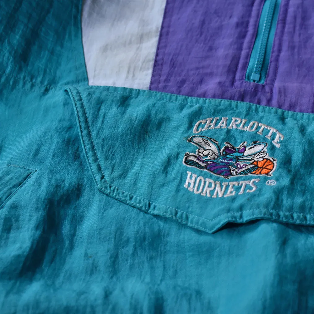 90’s STARTER ナイスカラー！ “NBA CHARLOTTE HORNETS” 中綿入り フード付き ナイロン プルオーバー 240224