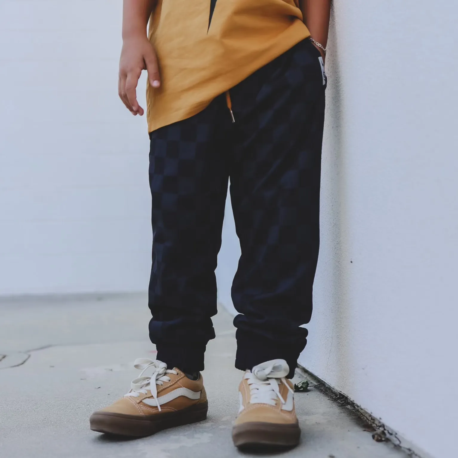 ATHLETIC JOGGER - BLACK MUTED CHECKERBOARD