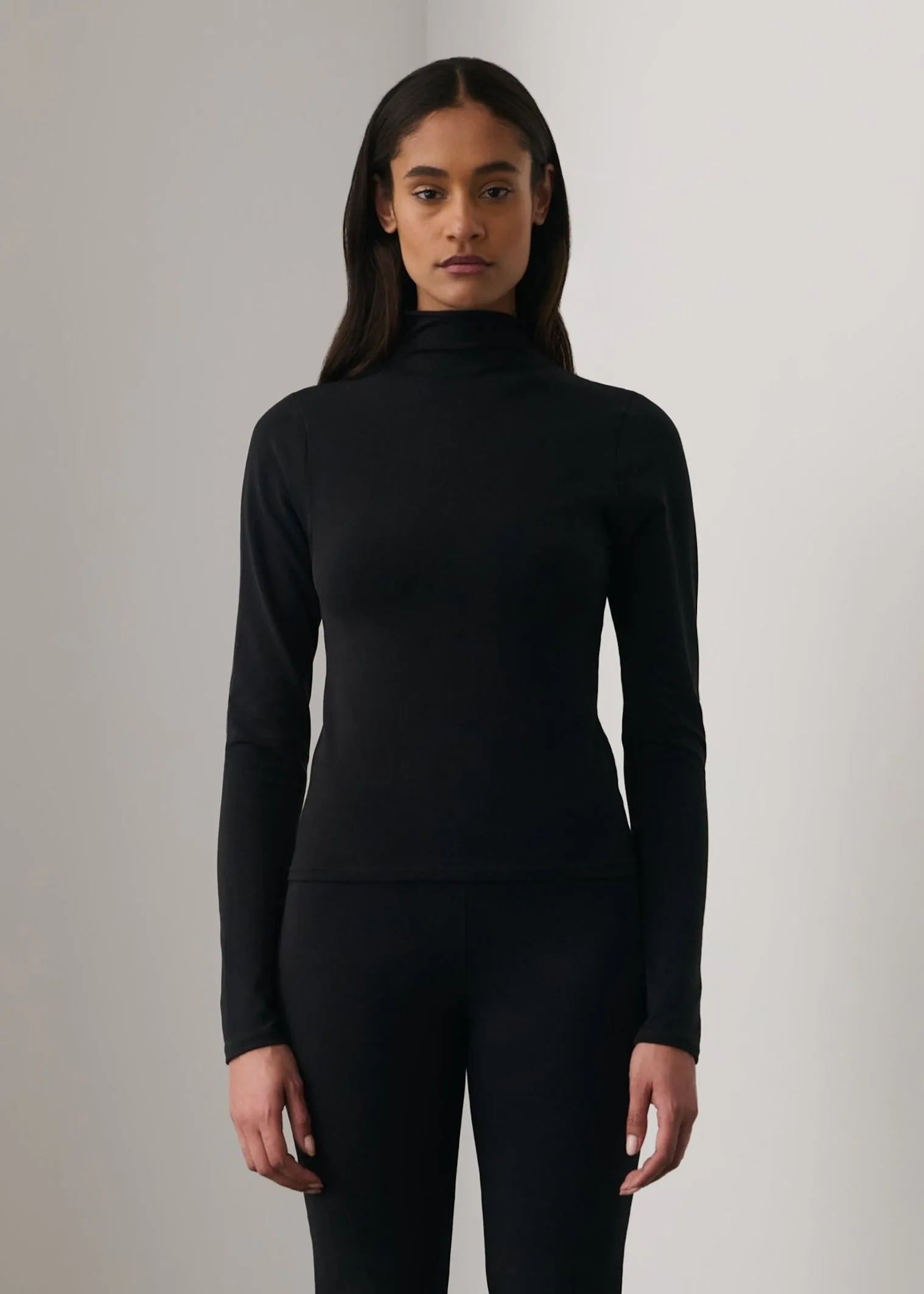 Base Long Sleeve Mock Neck Top