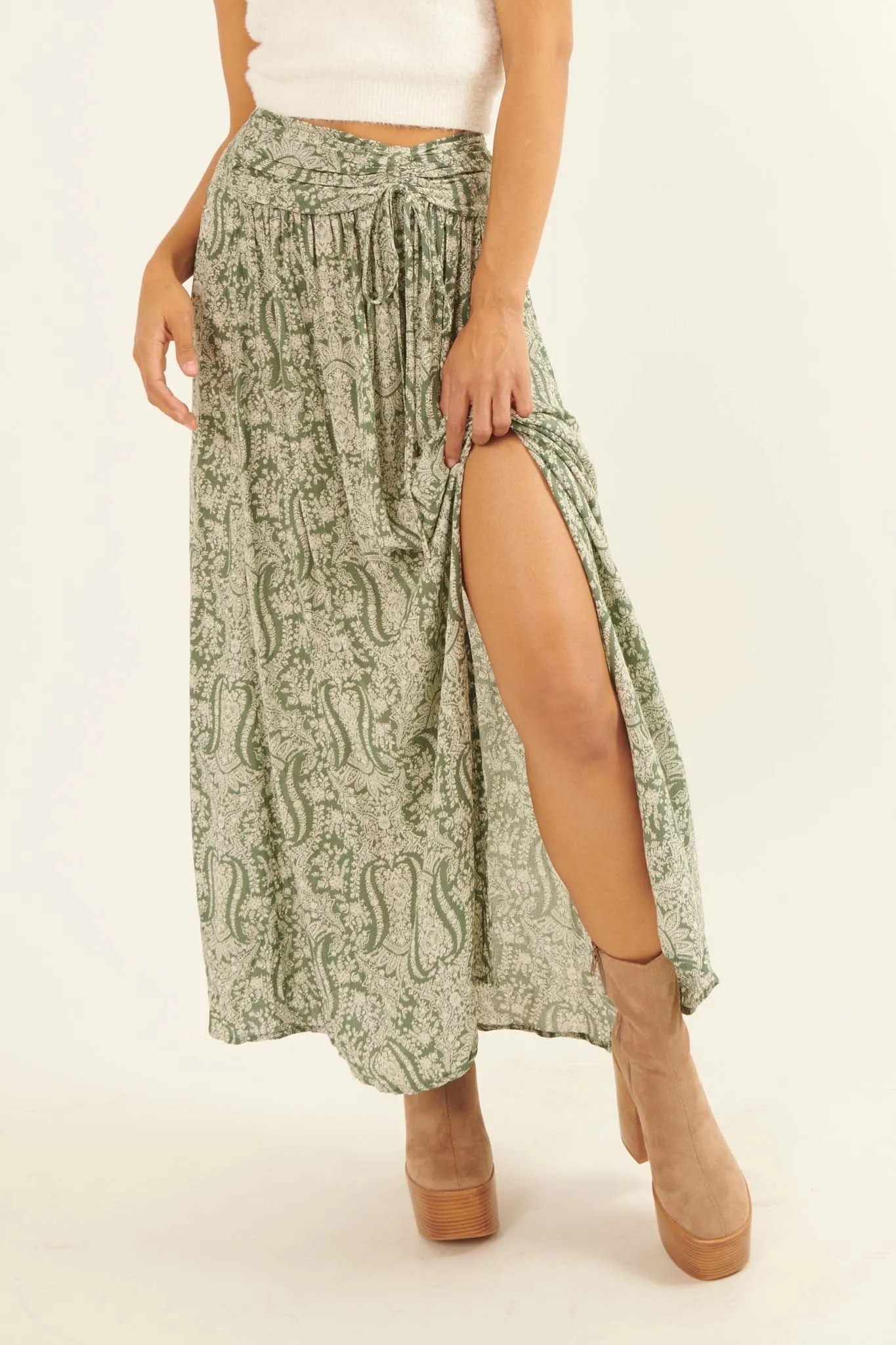 Beauty Queen Ornate Floral-Print Maxi Skirt