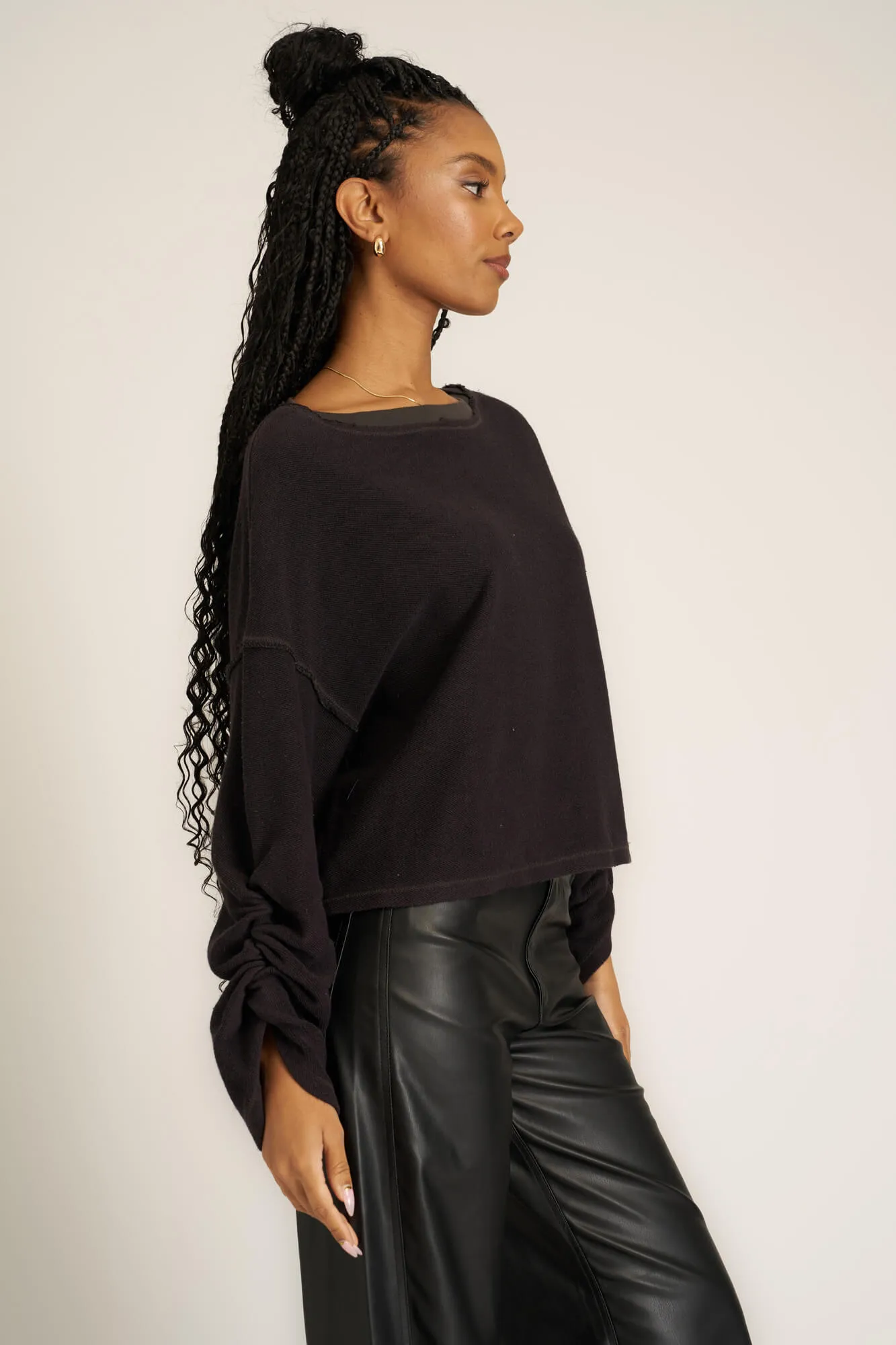 Callie Ruched Sleeve Textured Sweatshirt - Vintage Black