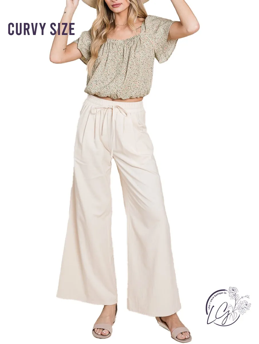 Curvy Airy Elegance Wide-Leg Trousers