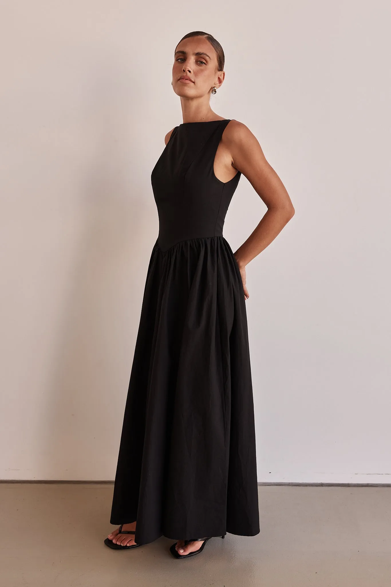 Devin Maxi Dress (Black)