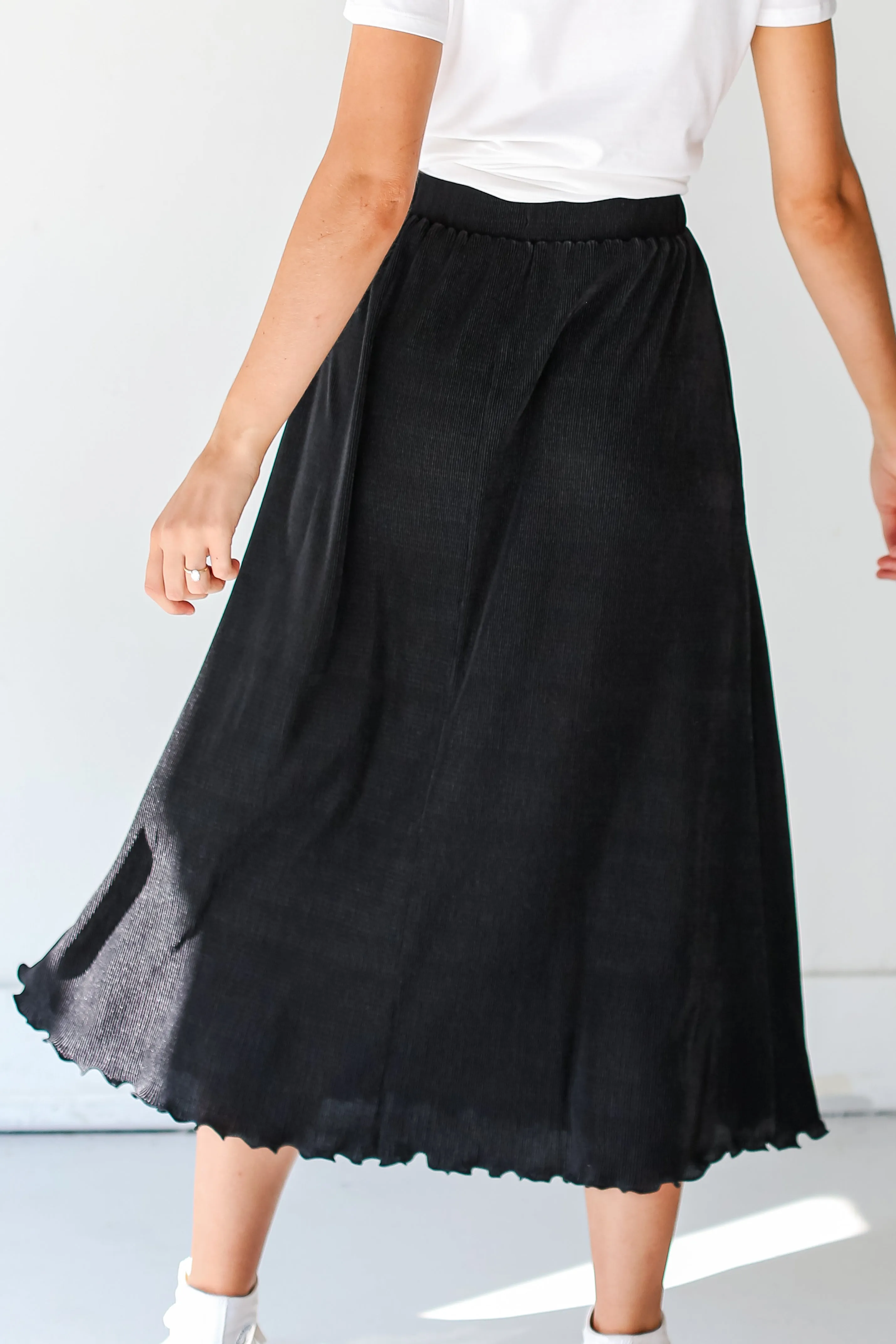 FINAL SALE - Oh So Glamorous Plisse Maxi Skirt