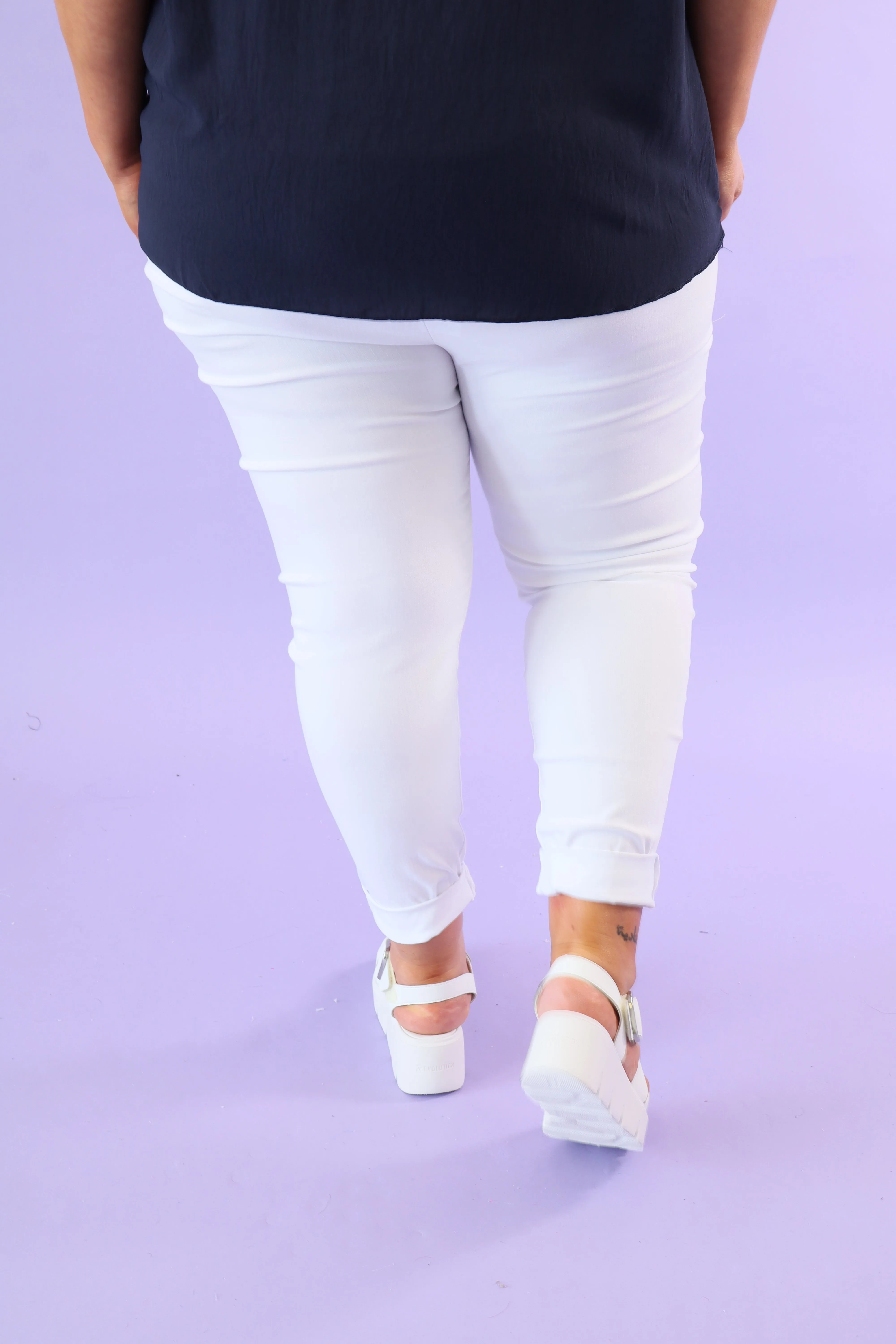 Heidi Jogger in White