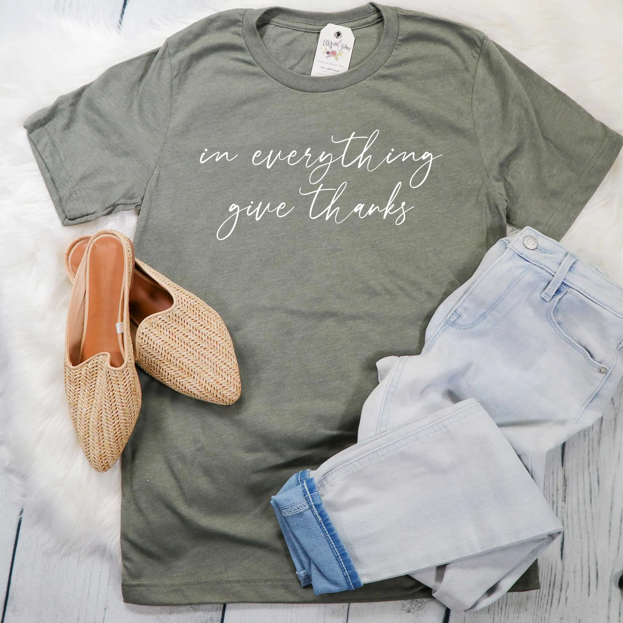 In Everything Give Thanks Unisex Shirt