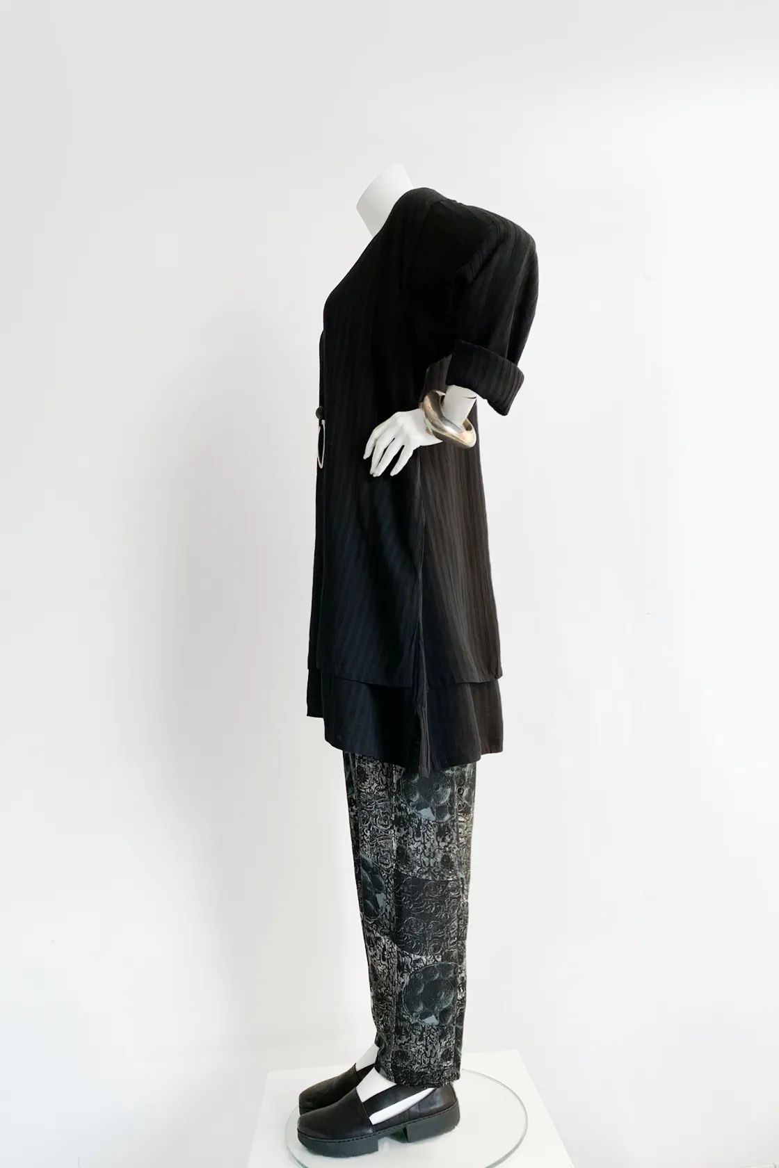 L/S Layer Tunic in Black Fellini Crinkle