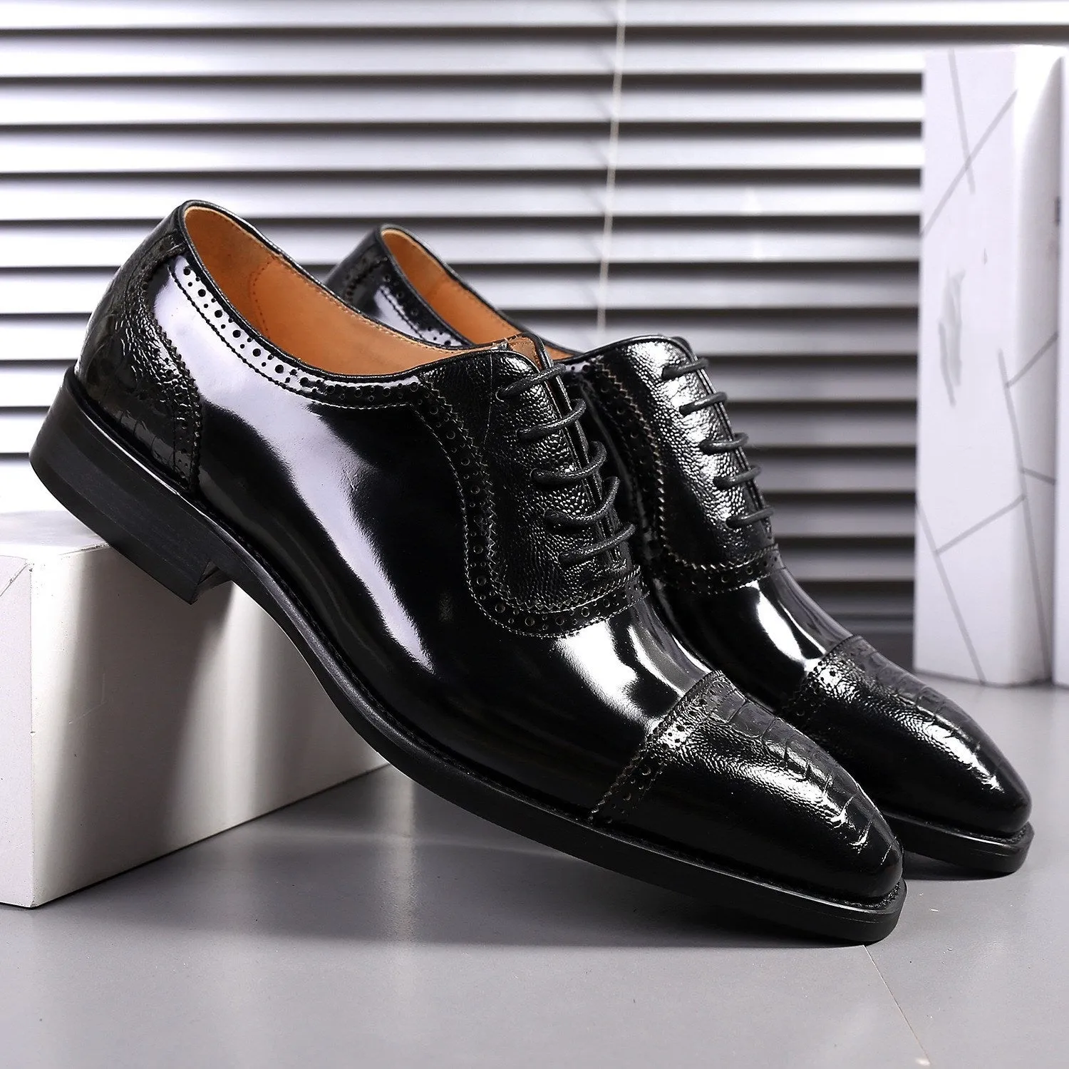 Men Captoe Two Tones Lace Up Oxford Shoes