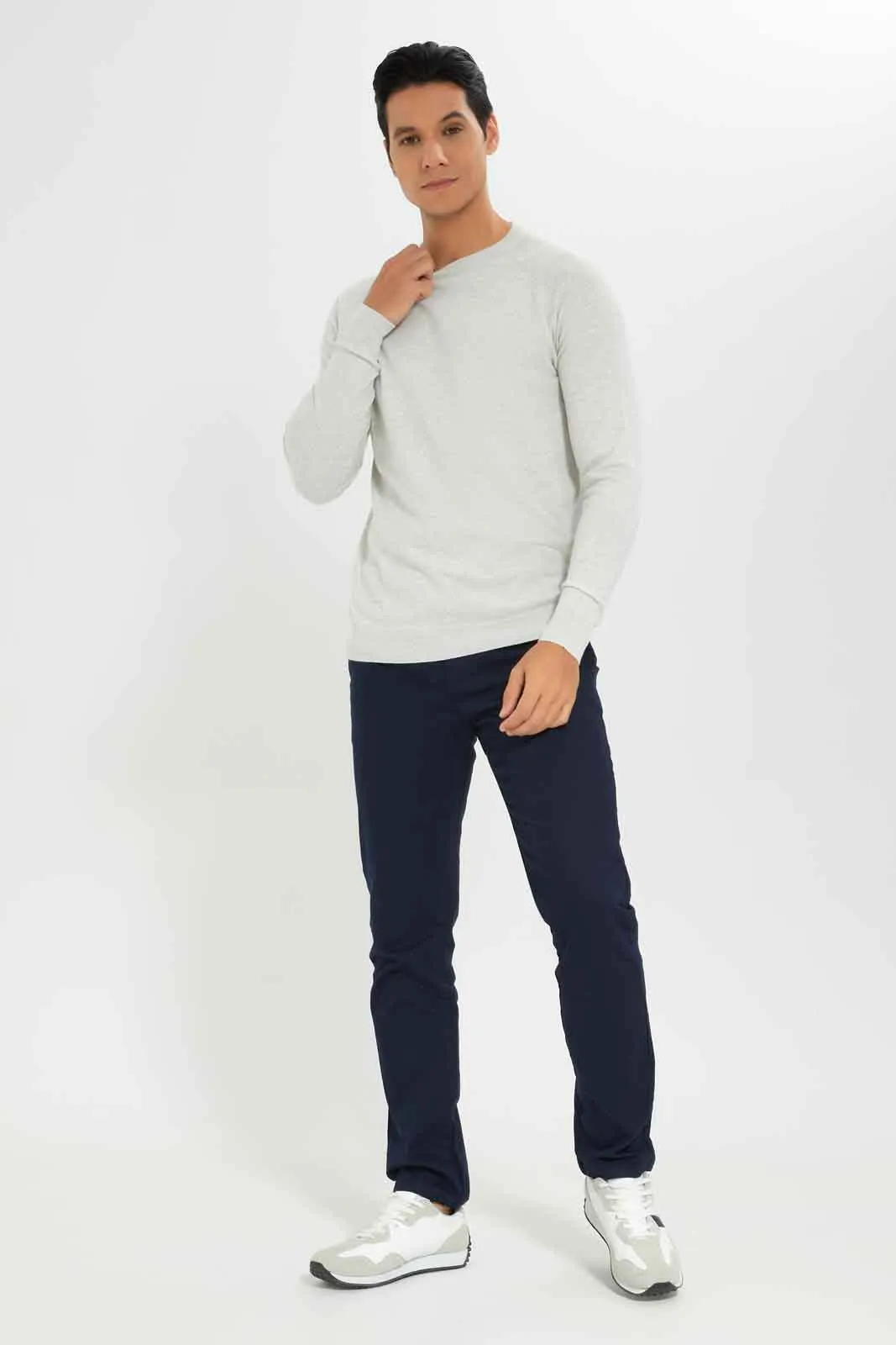 Men Navy Straight Fit Chino