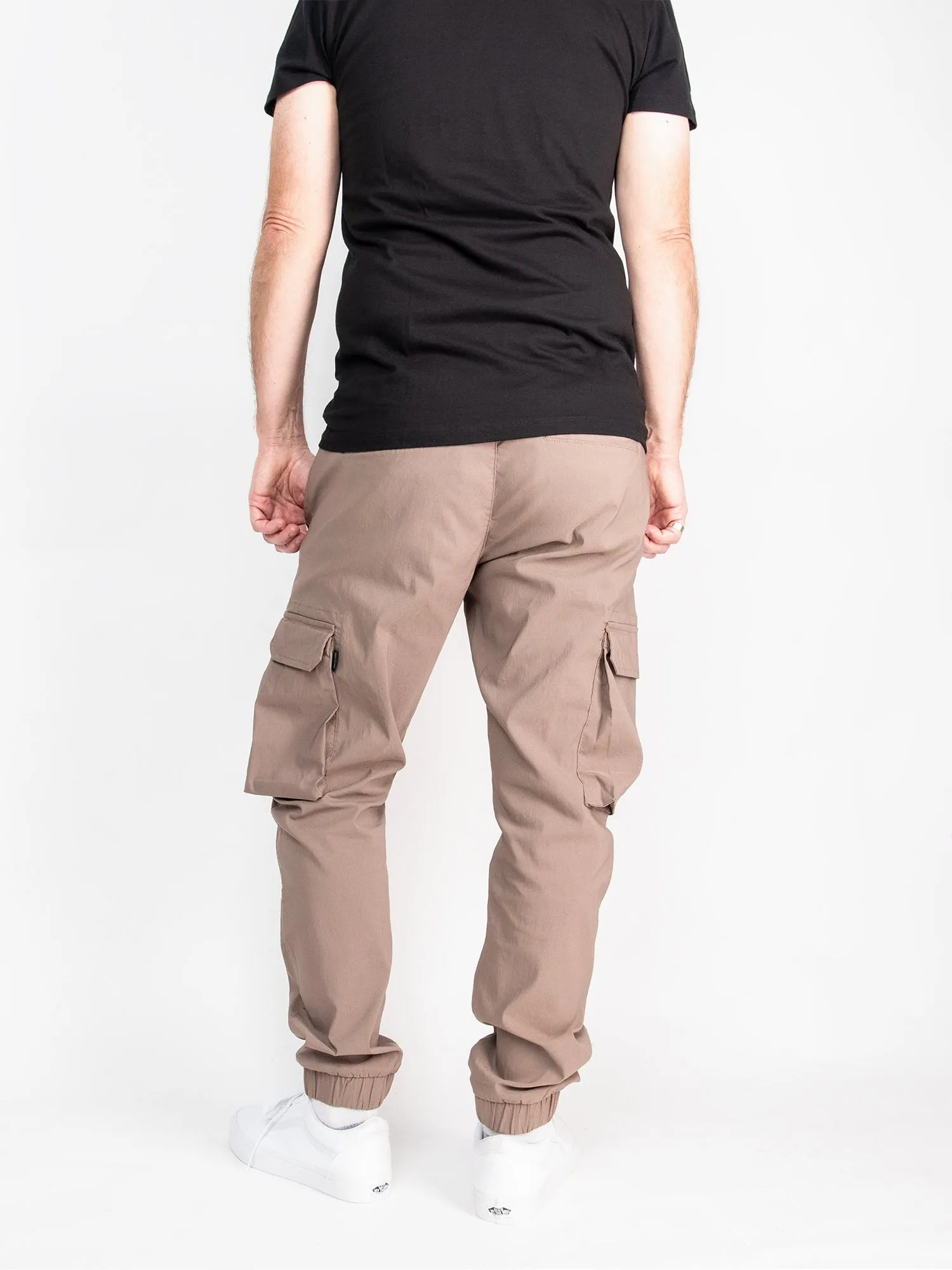 MEN'S BARRET PERFORMANCE TECH CARGO JOGGERS