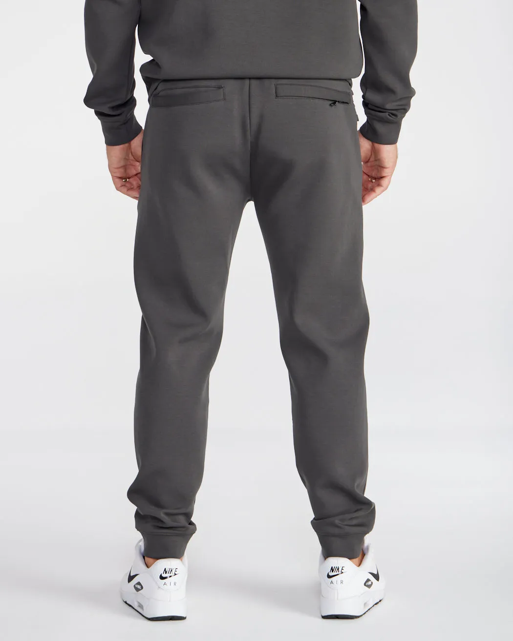 Roamknit Jogger - Offline Lounge Kit