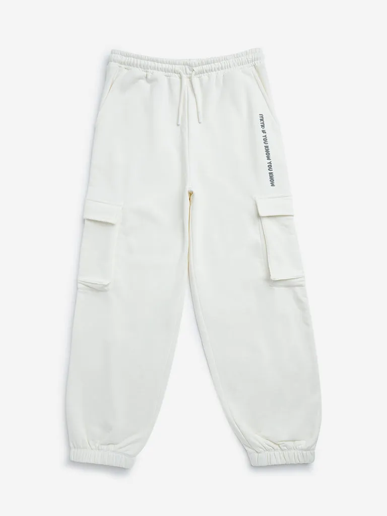 Y&F Kids Off-White Cargo-Style Mid-Rise Joggers