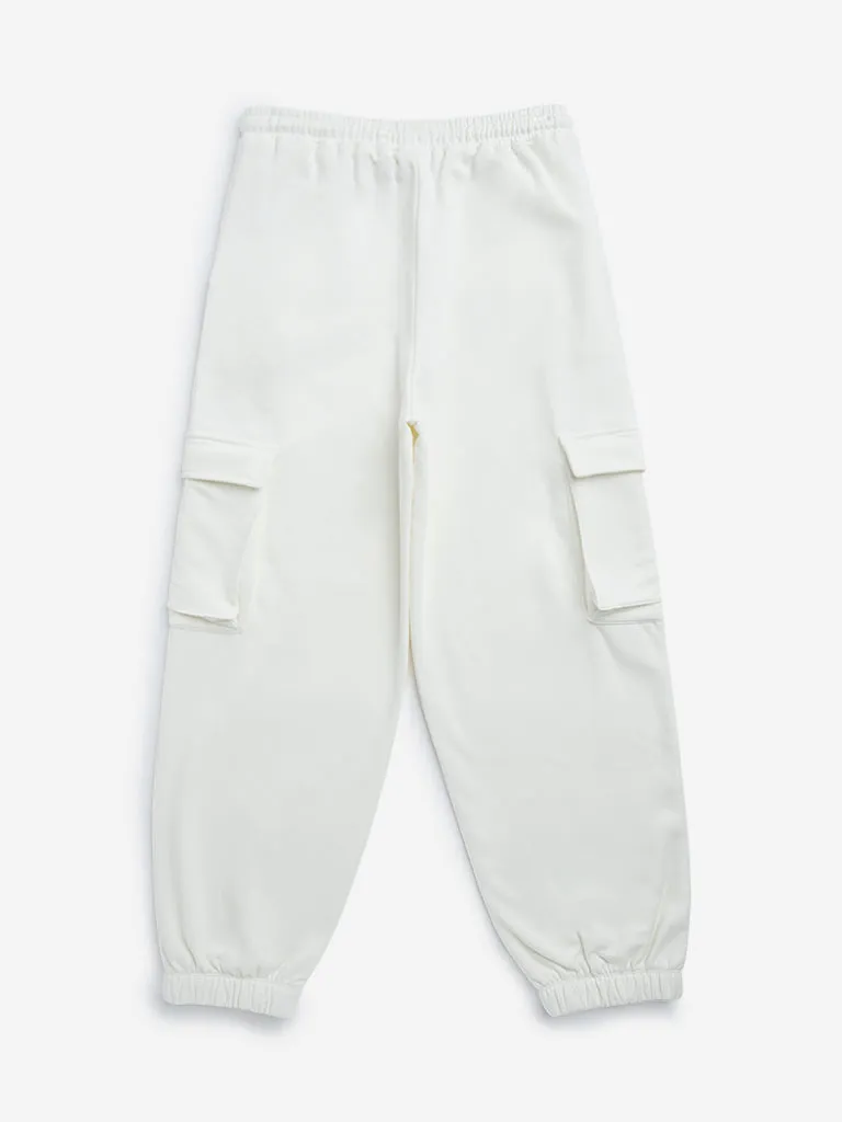 Y&F Kids Off-White Cargo-Style Mid-Rise Joggers